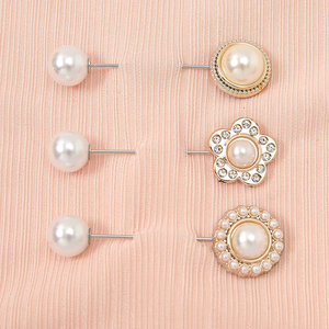 Luxury hijab stick pins, 4-piece set, ideal for securing scarves and adding a touch of sophistication.