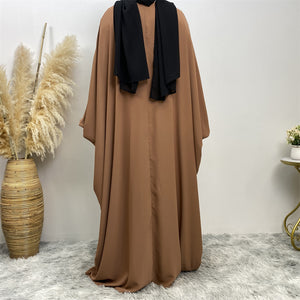 Fiza Farasha abaya paired with khimar for modest everyday wear, prayer, or Umrah