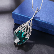 Load image into Gallery viewer, Long Emerald Green Drop Abaya Necklace
