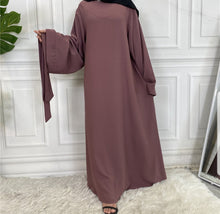 Load image into Gallery viewer, Hira Mauve Closed Abaya
