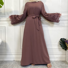 Load image into Gallery viewer, Aira Mauve Lace Closed Zip Abaya
