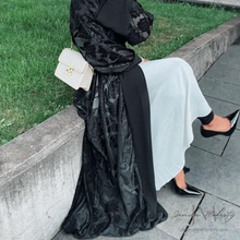 Load image into Gallery viewer, Mahek Black Open Abaya
